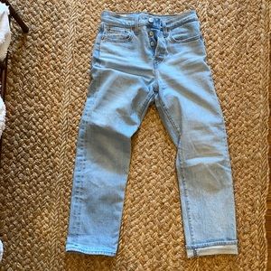 Wedgie straight Levi light wash jeans